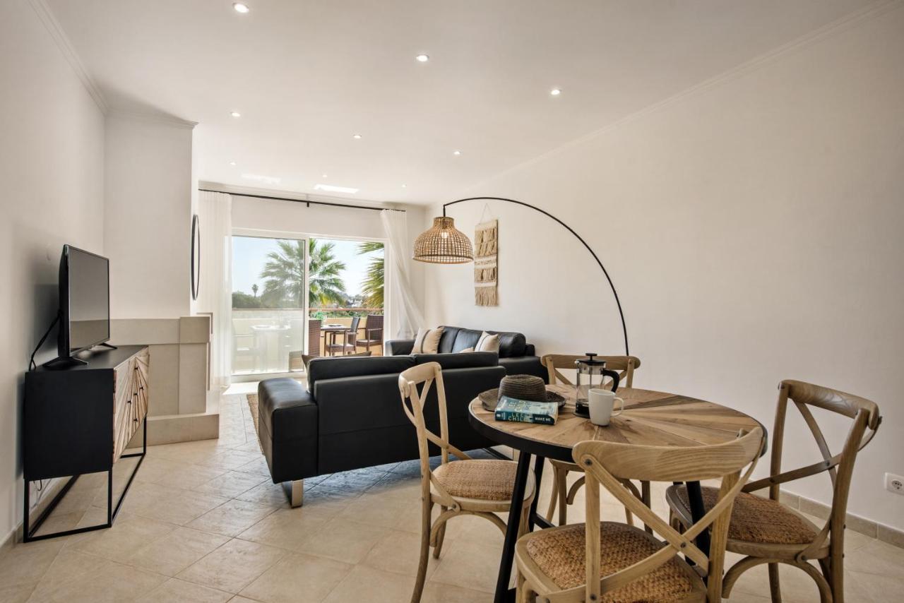 Luxurious First Floor Apartment Sleeps 4 Carvoeiro  Bagian luar foto