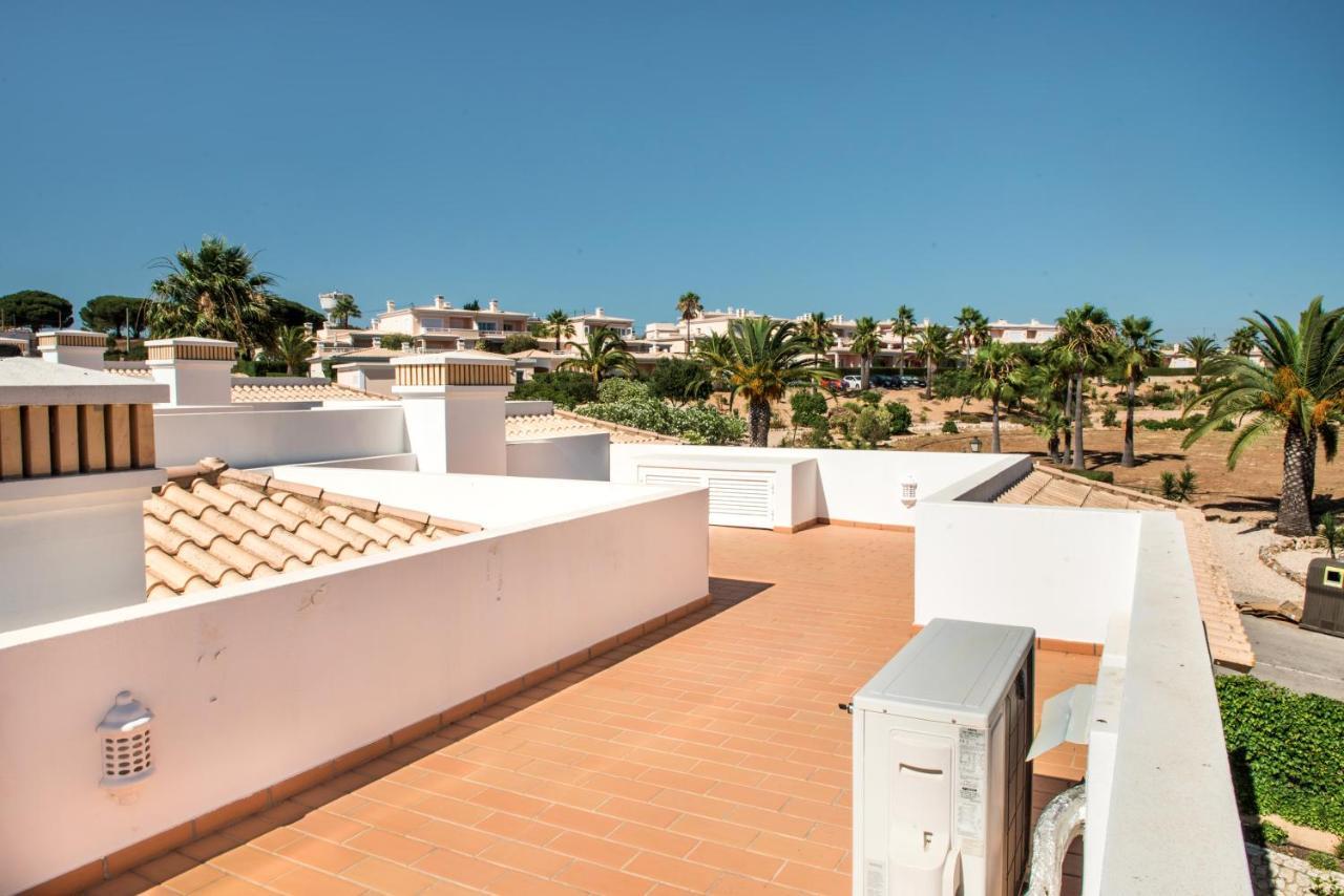 Luxurious First Floor Apartment Sleeps 4 Carvoeiro  Bagian luar foto
